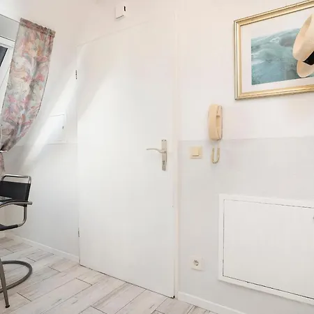 Apartment Schuetzenstrasse 31 Sandbank